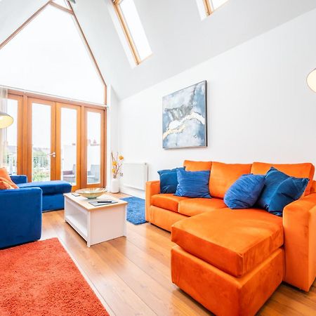 カーディフLlandaff Lofts By Ty Sa - 2 Bed With Terrace - Wifiアパートメント エクステリア 写真