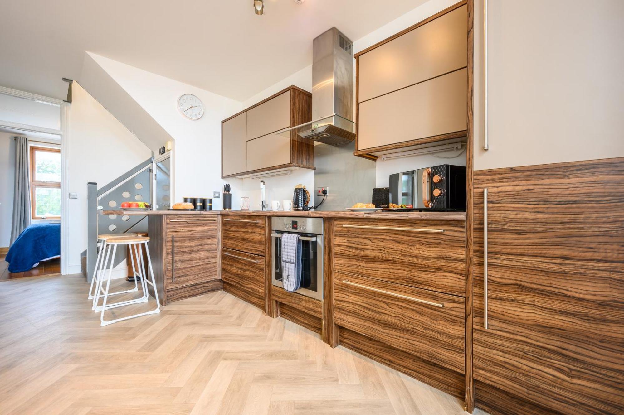 カーディフLlandaff Lofts By Ty Sa - 2 Bed With Terrace - Wifiアパートメント エクステリア 写真