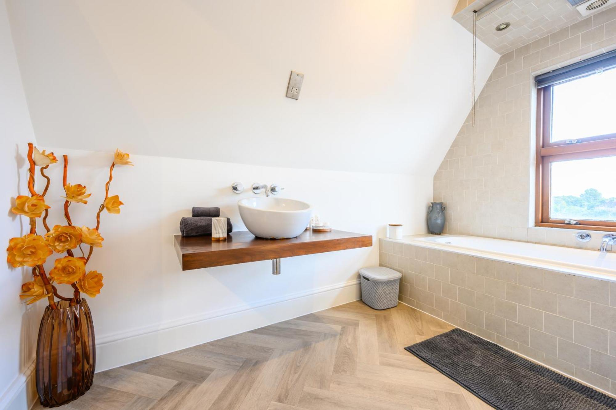 カーディフLlandaff Lofts By Ty Sa - 2 Bed With Terrace - Wifiアパートメント エクステリア 写真
