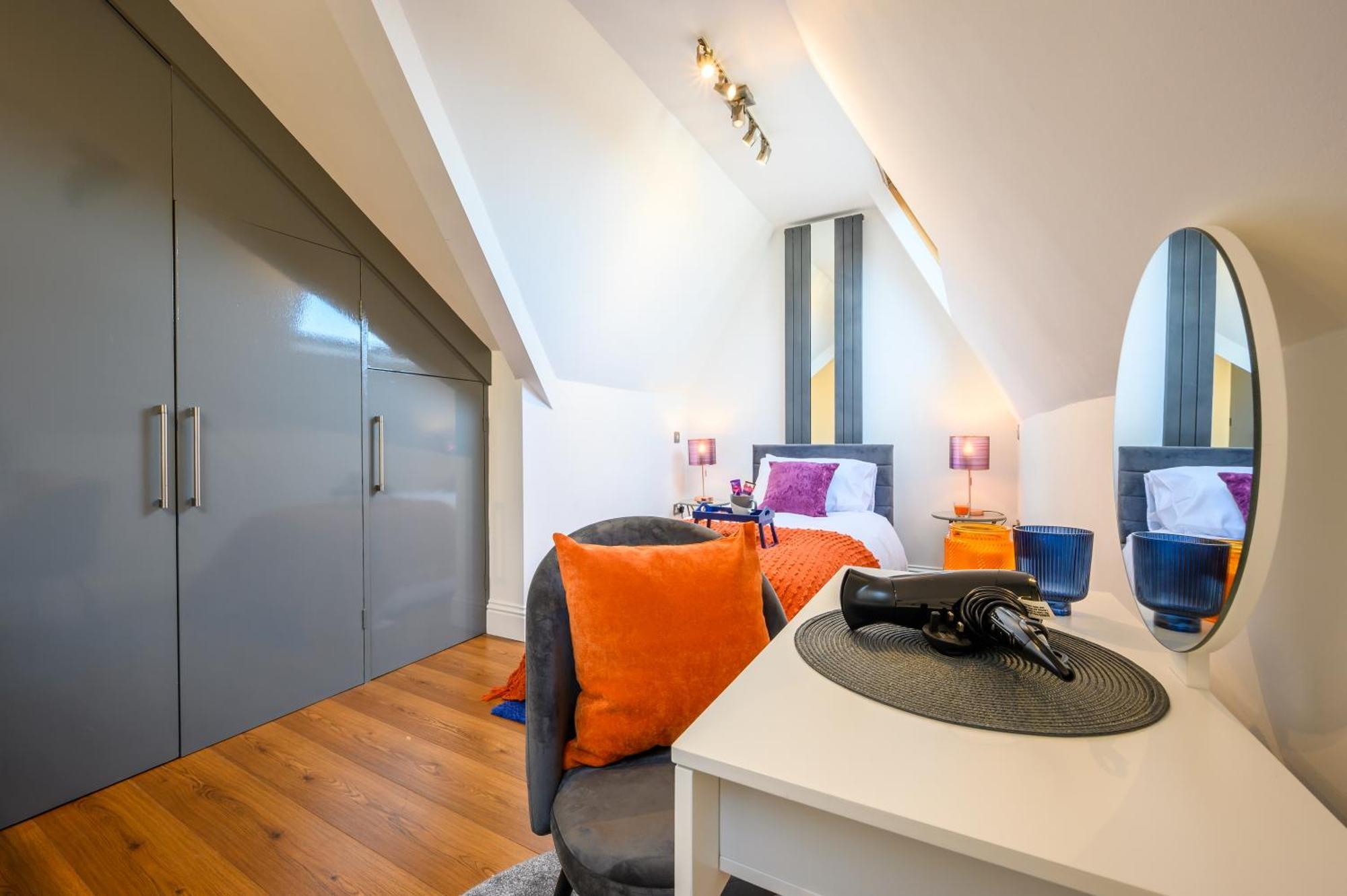 カーディフLlandaff Lofts By Ty Sa - 2 Bed With Terrace - Wifiアパートメント エクステリア 写真