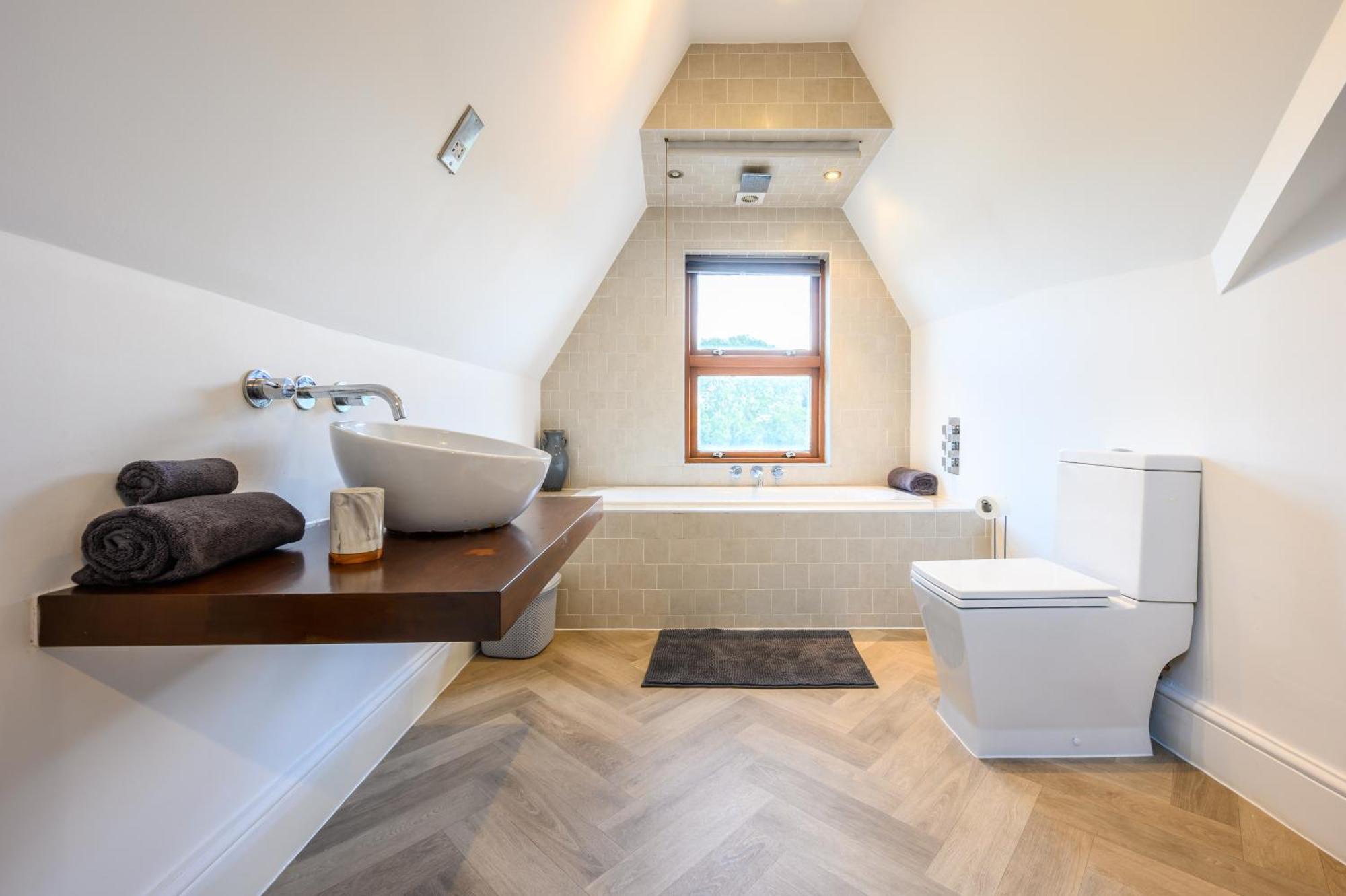 Llandaff Lofts - 2 Bed - Terrace - Wifi カーディフ エクステリア 写真