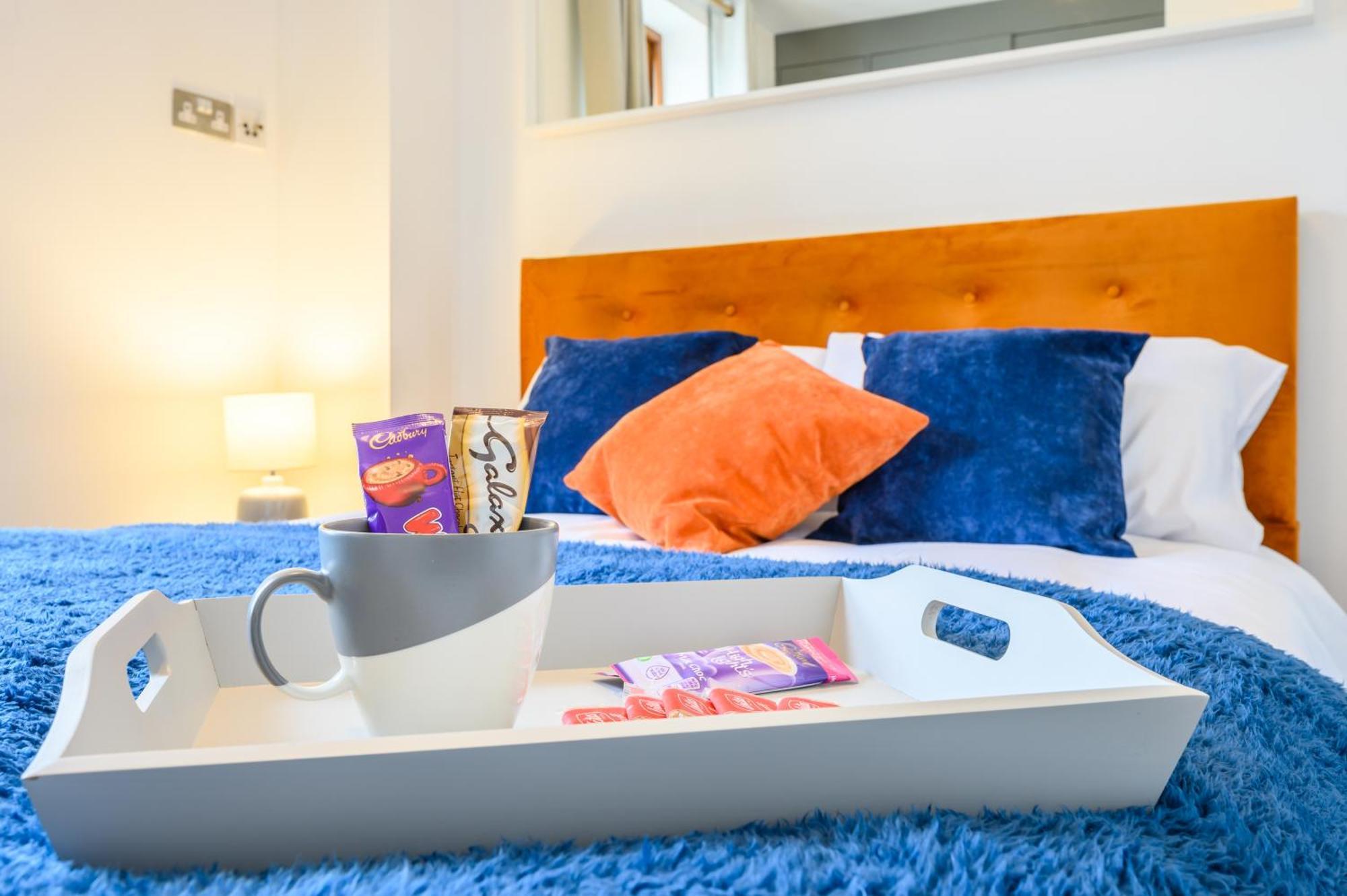 Llandaff Lofts - 2 Bed - Terrace - Wifi カーディフ エクステリア 写真