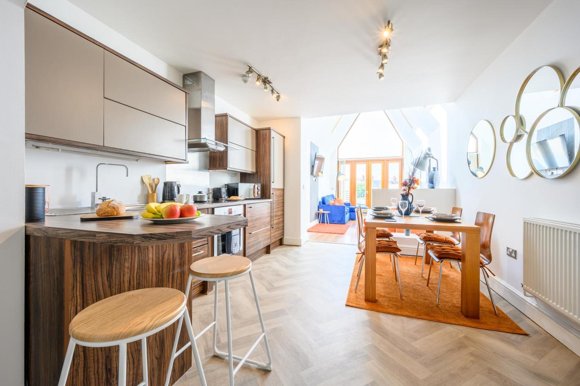 カーディフLlandaff Lofts By Ty Sa - 2 Bed With Terrace - Wifiアパートメント エクステリア 写真