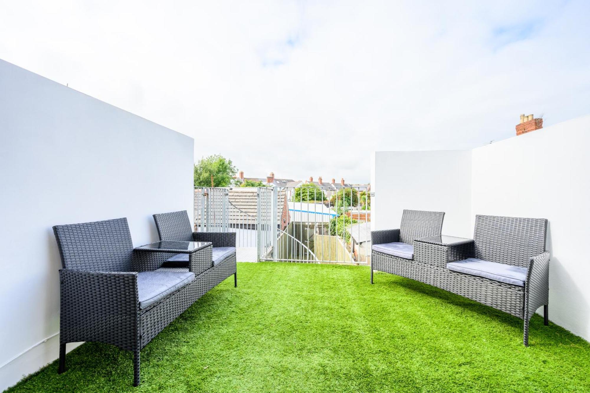 カーディフLlandaff Lofts By Ty Sa - 2 Bed With Terrace - Wifiアパートメント エクステリア 写真